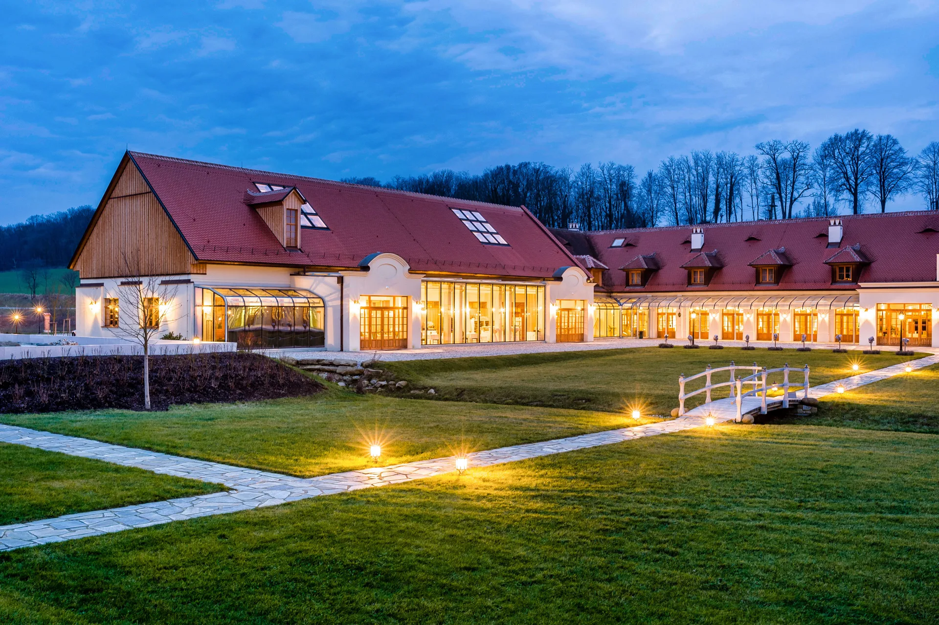 Festsaal Schloss Thalheim — ehemalige Reithalle, Kapazität 300 Personen